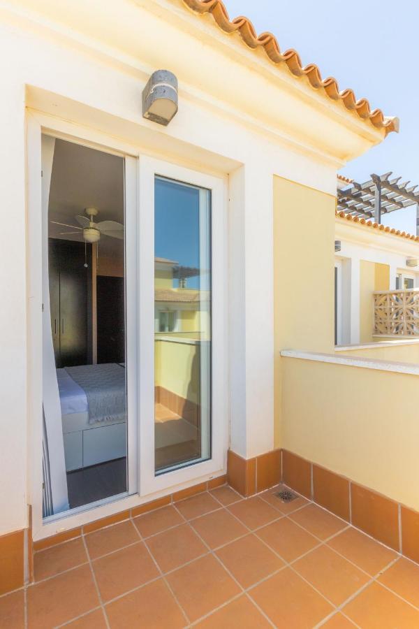 Villa Ottavio Golden Park คอร์ราเลโฮ ภายนอก รูปภาพ